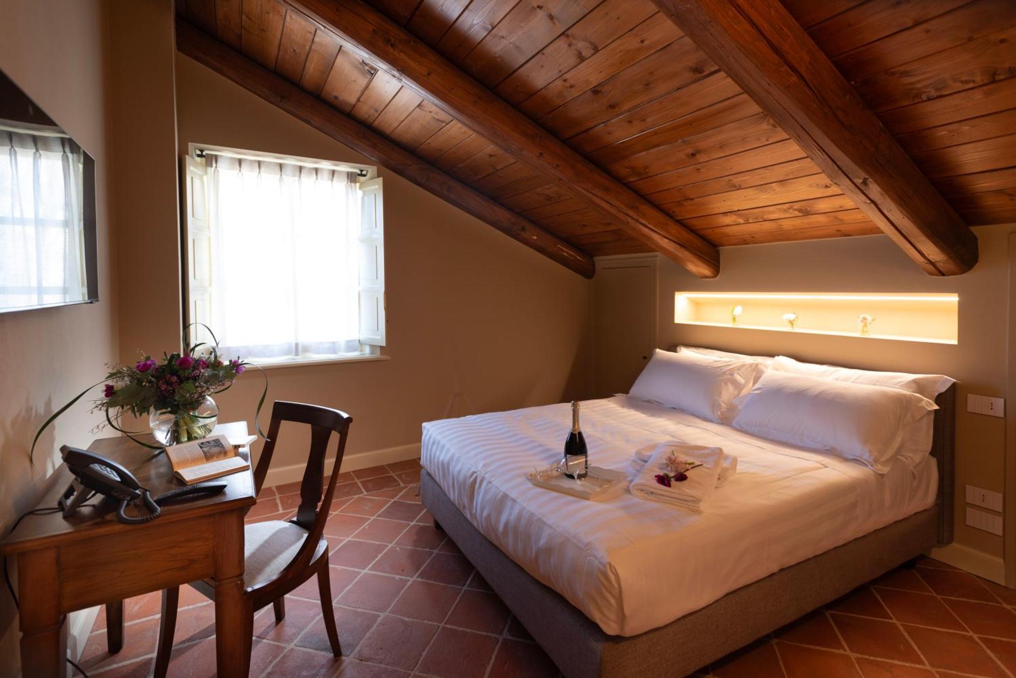 Agrisuite Le Querce Del Vareglio Farm stay *