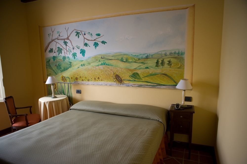 Agrisuite Le Querce Del Vareglio Farm stay *